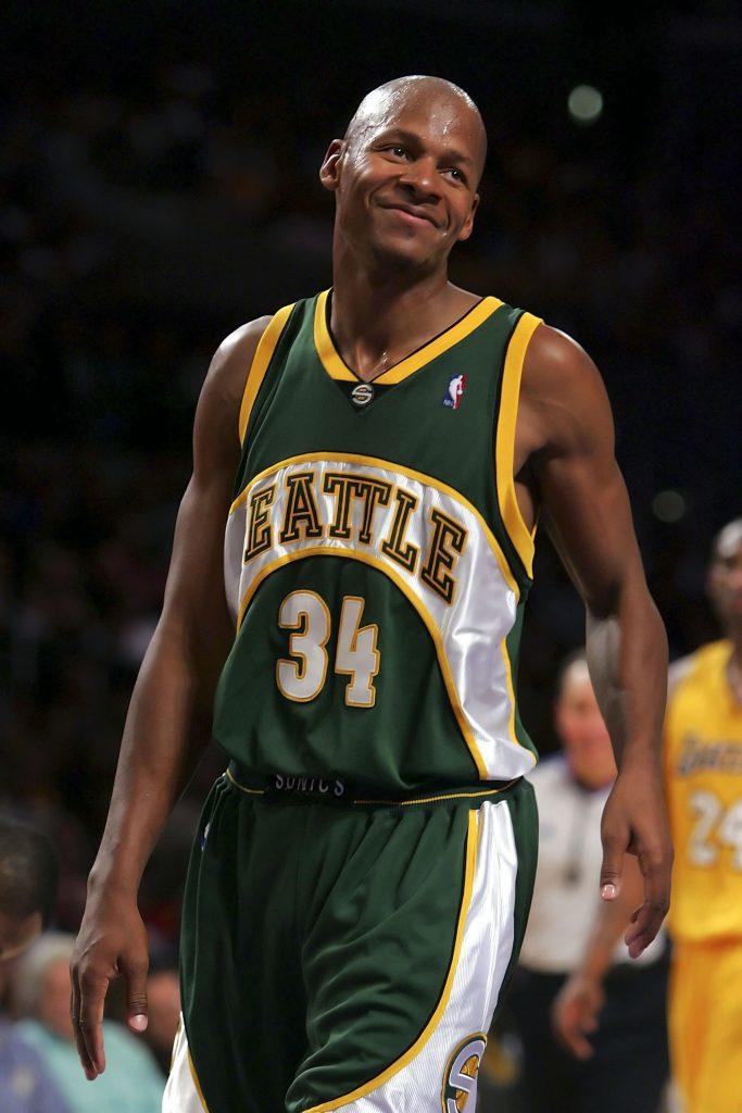 转会期NBA常规赛传出新动向，摩纳哥单刀错失，管理层表态——话题不断，球队文化再被提及的简单介绍